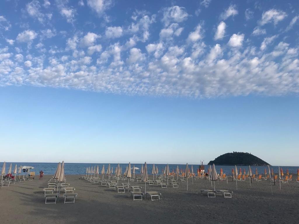 Dea Apartments Albenga Zewnętrze zdjęcie