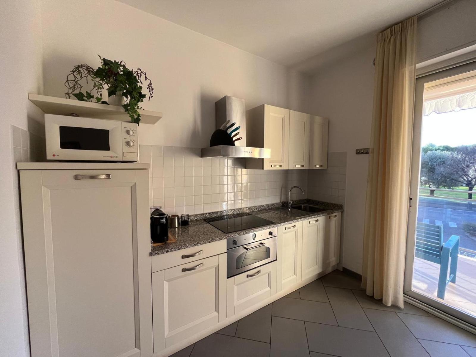 Dea Apartments Albenga Zewnętrze zdjęcie